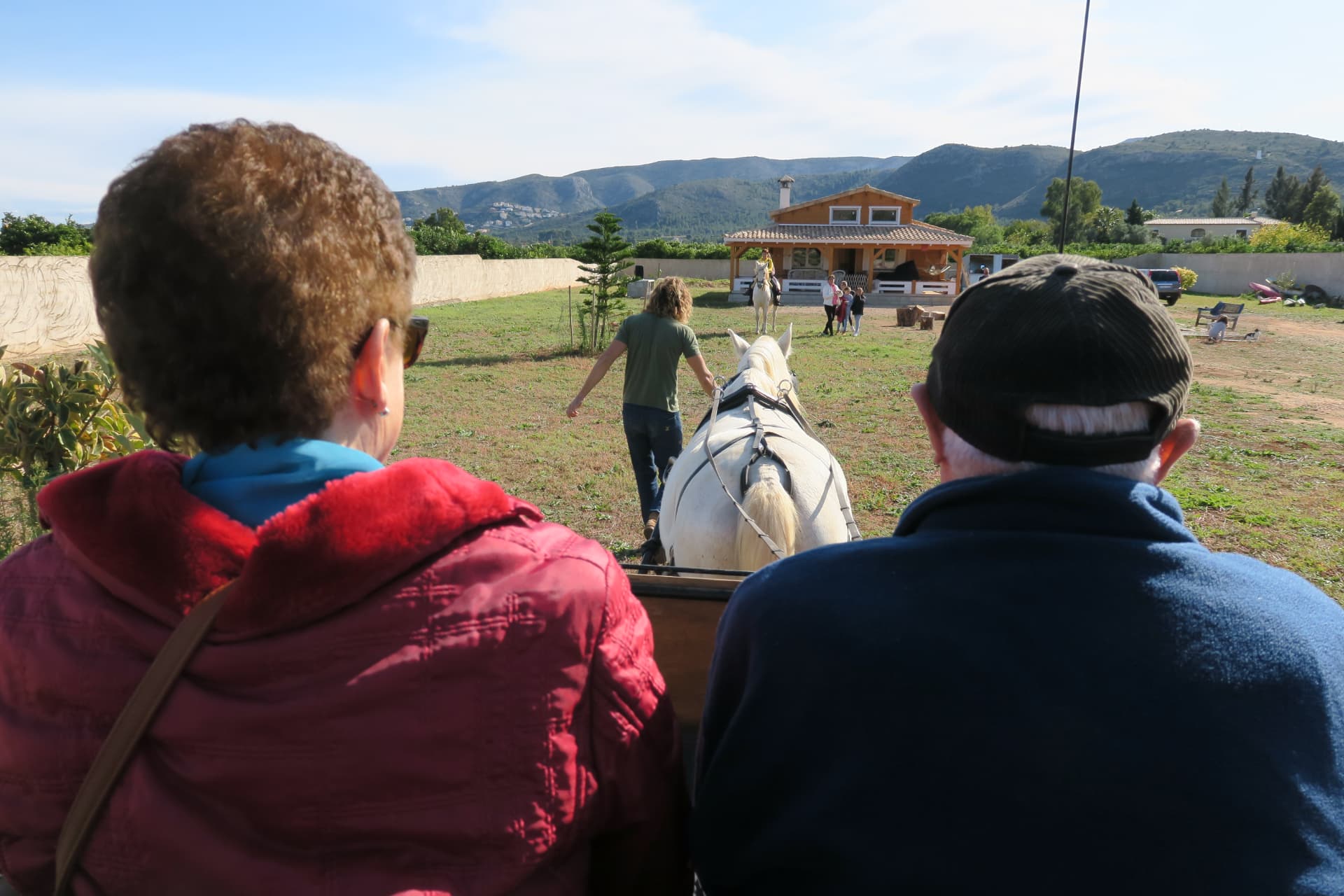Paseo en carro tirado por caballo